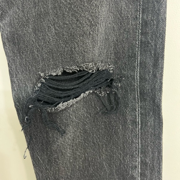 Women’s Levi’s Wedgie Black Distressed - Picture 6 of 10